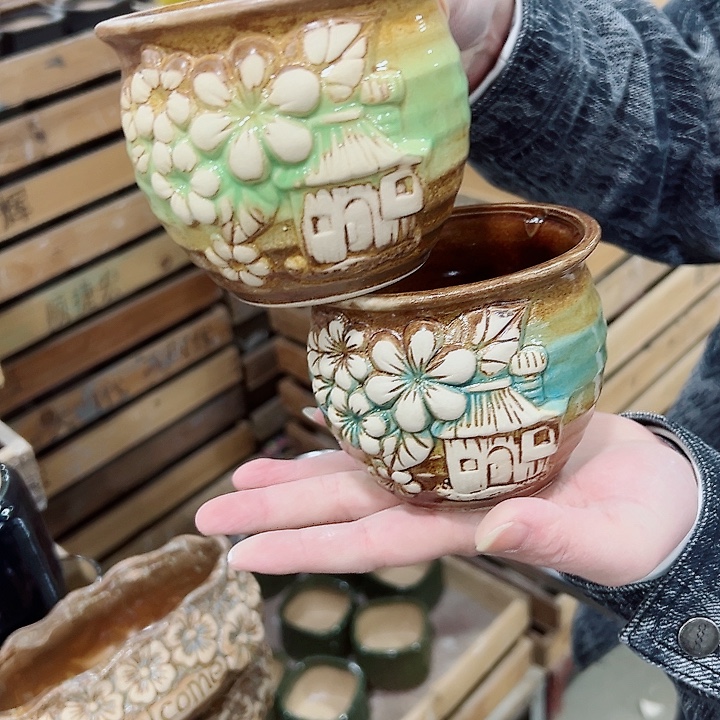 有孔.凑满10元发货多肉陶瓷花盆！