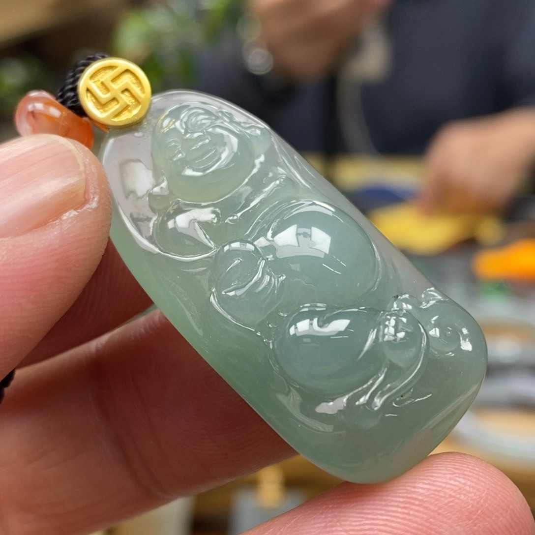 翡翠颈饰18K金镶嵌挂件