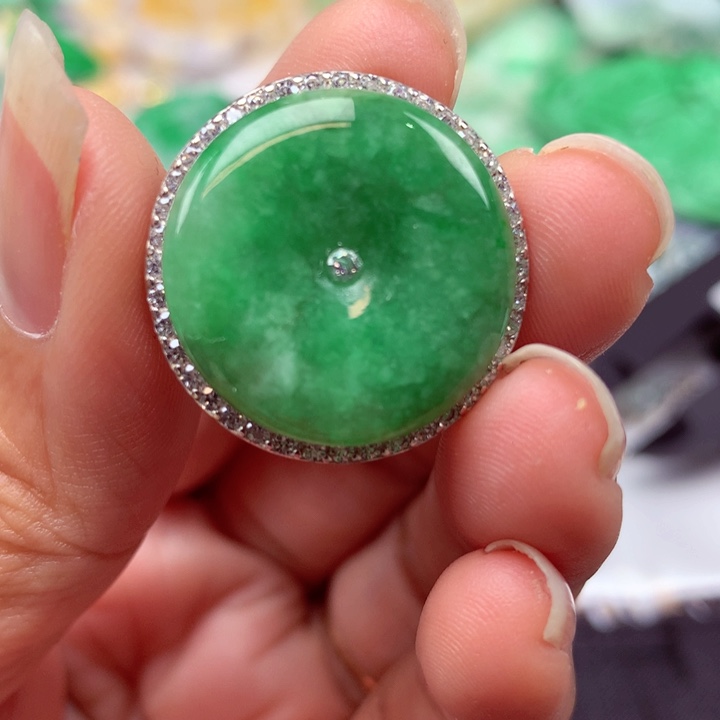 翡翠银S925镶嵌颈饰翡翠