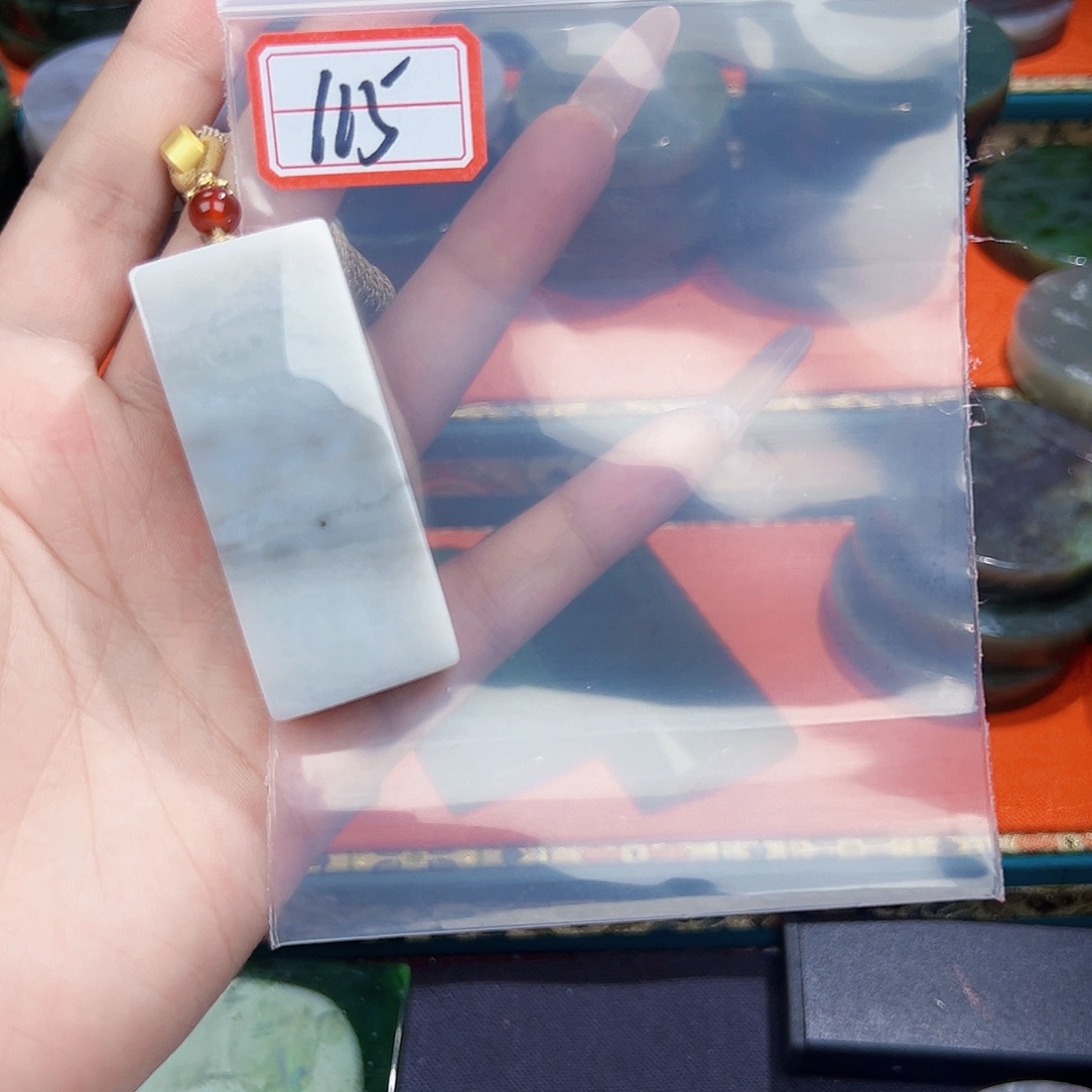 和田玉未镶嵌珠宝半成品
