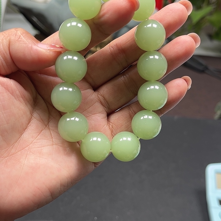 和田玉（黄玉）未镶嵌颈饰