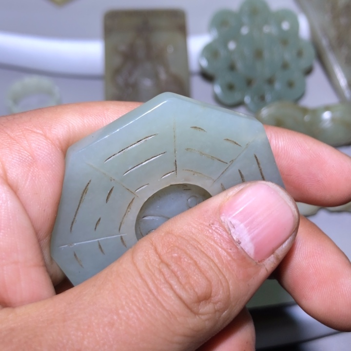 和田玉颈饰未镶嵌一**雨