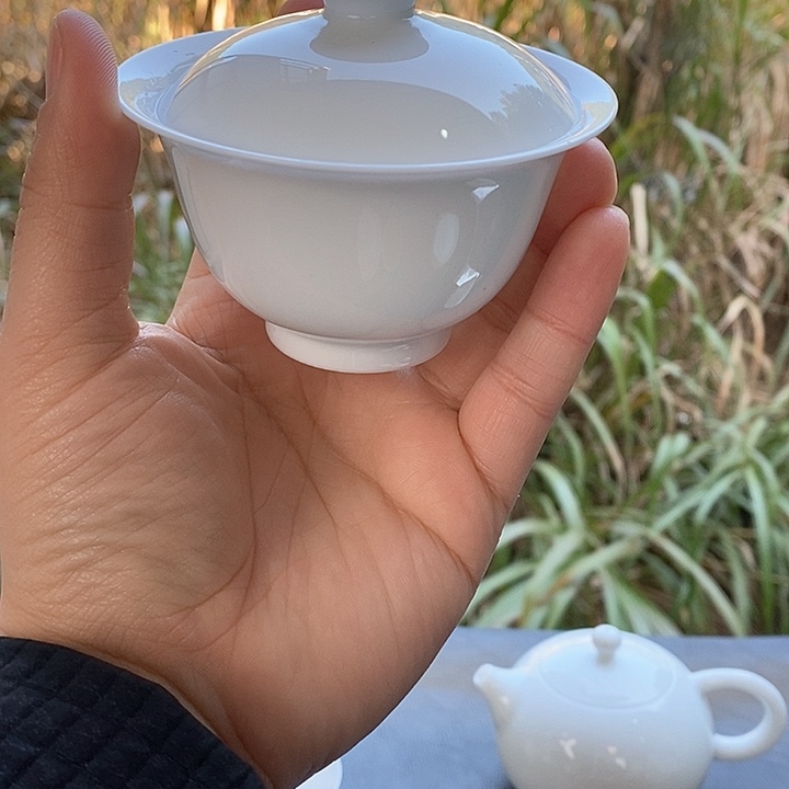 熊景德镇瓷器艺术品