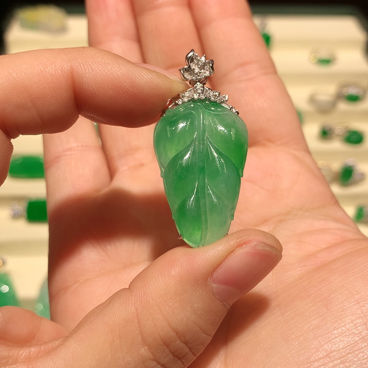 【闪购商品】翡翠颈饰18K金镶嵌缅甸A货