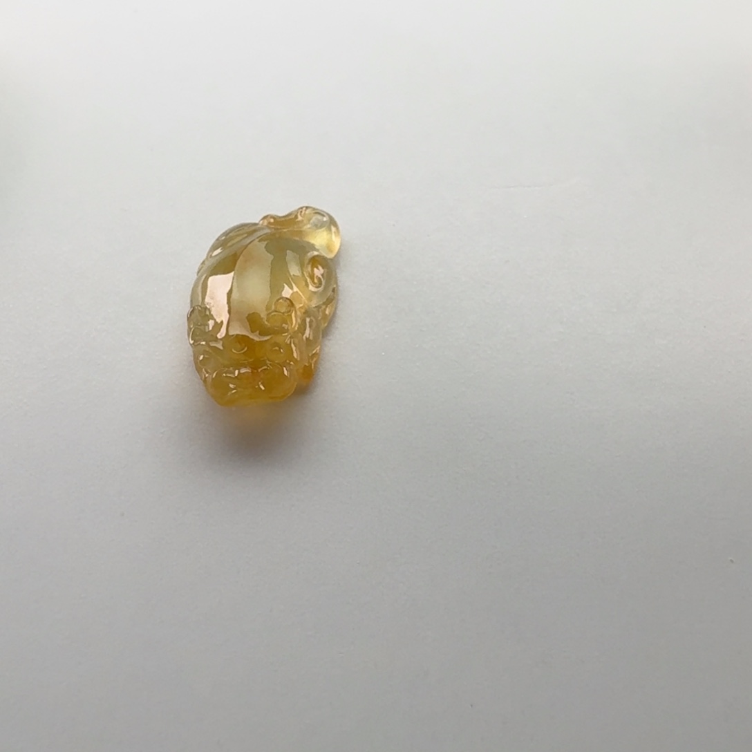 猪***侠颈饰未镶嵌翡翠貔貅