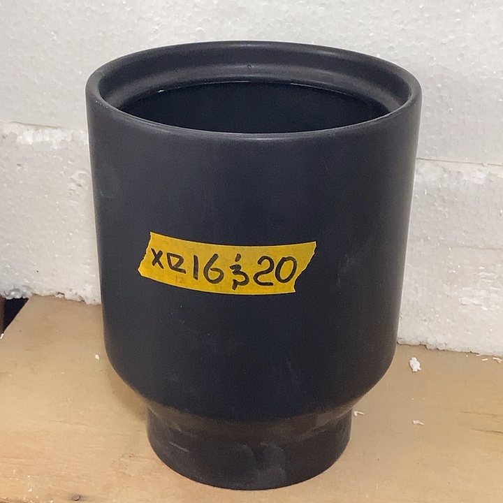 陶盆有孔 瑕疵针孔漏釉介意勿拍外口 16外高20