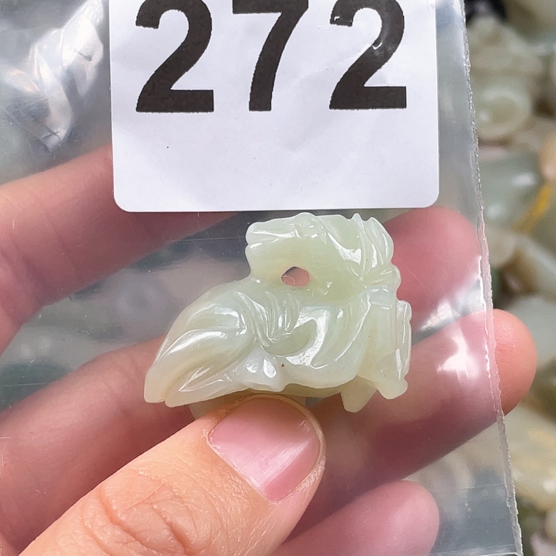 和田玉（糖玉）颈饰未镶嵌