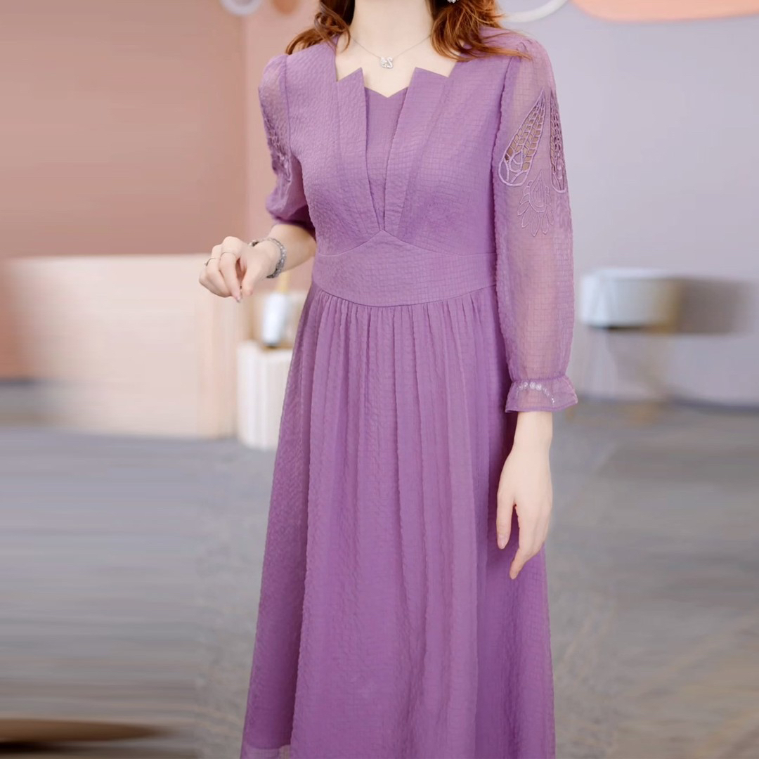 A886 2025年时尚韩版a字气质休闲洋气新款女修身连衣裙