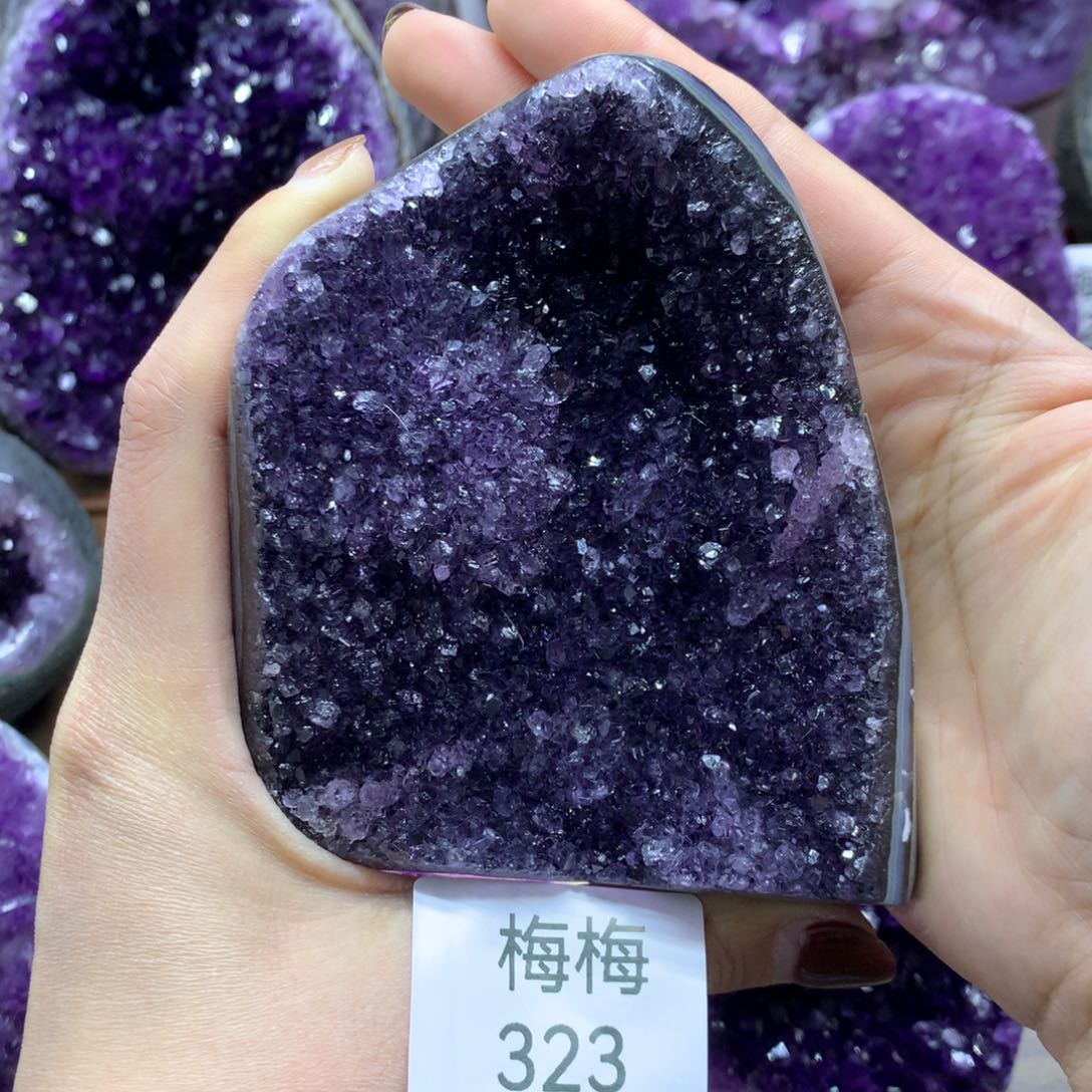 紫晶大型摆件（非配饰）未镶嵌