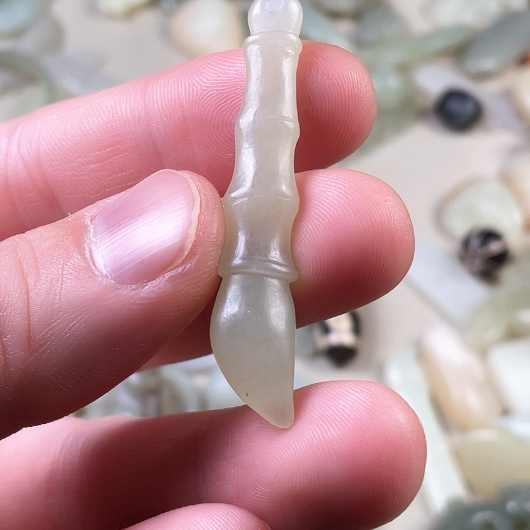 和田玉（糖玉）未镶嵌颈饰