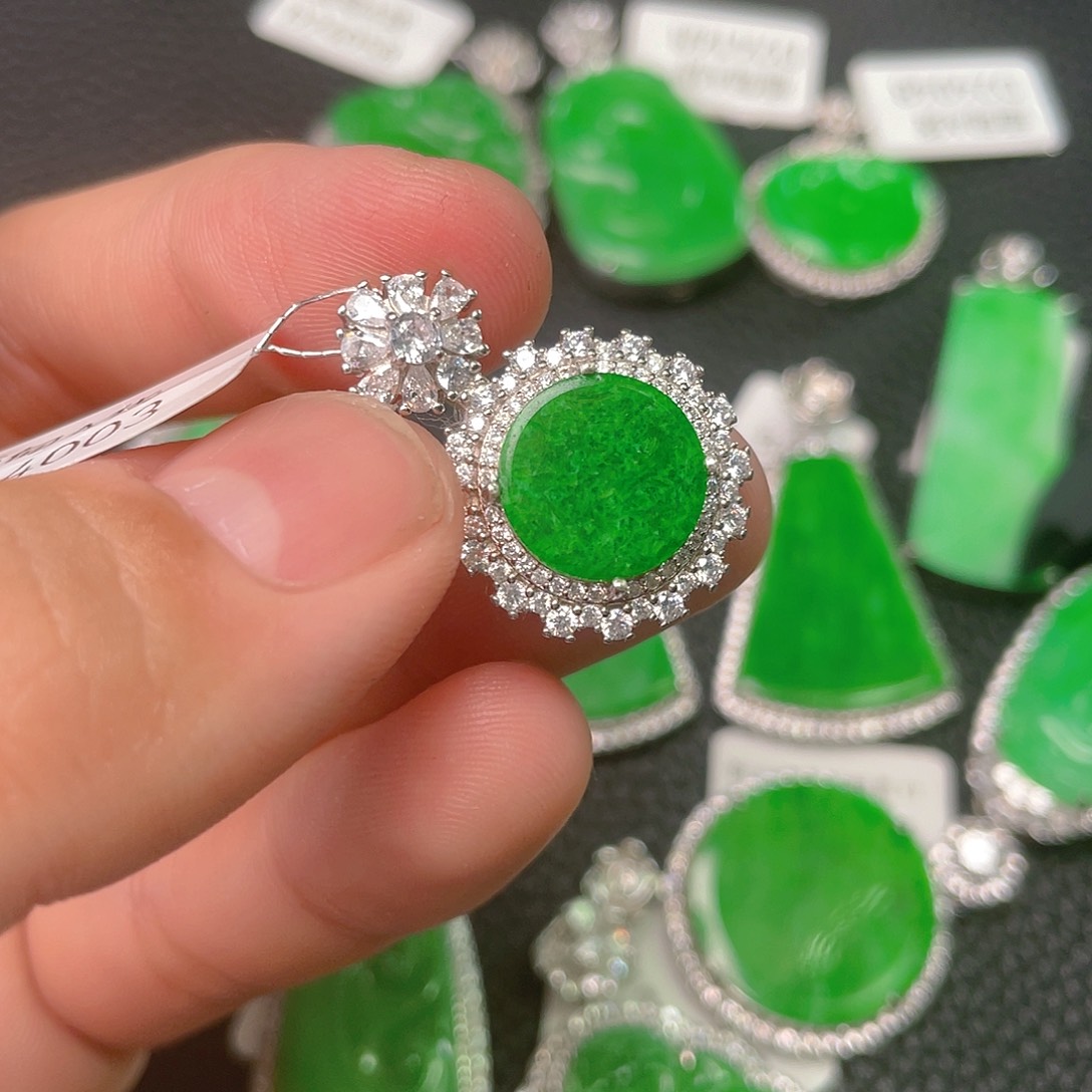 【闪购商品】翡翠吊坠(不含链)银S925镶嵌