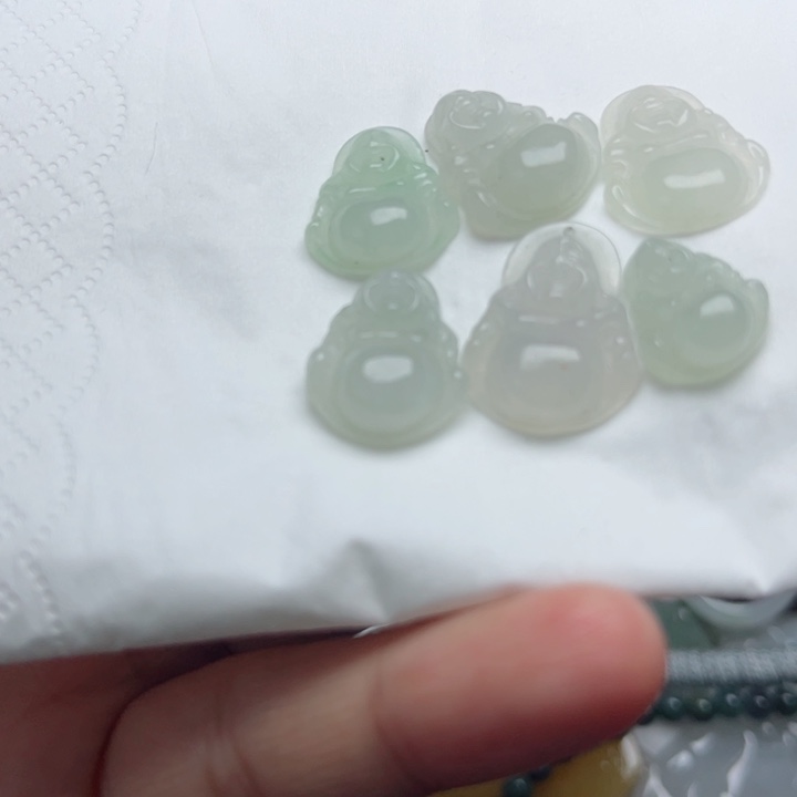 翡翠未镶嵌颈饰挂件