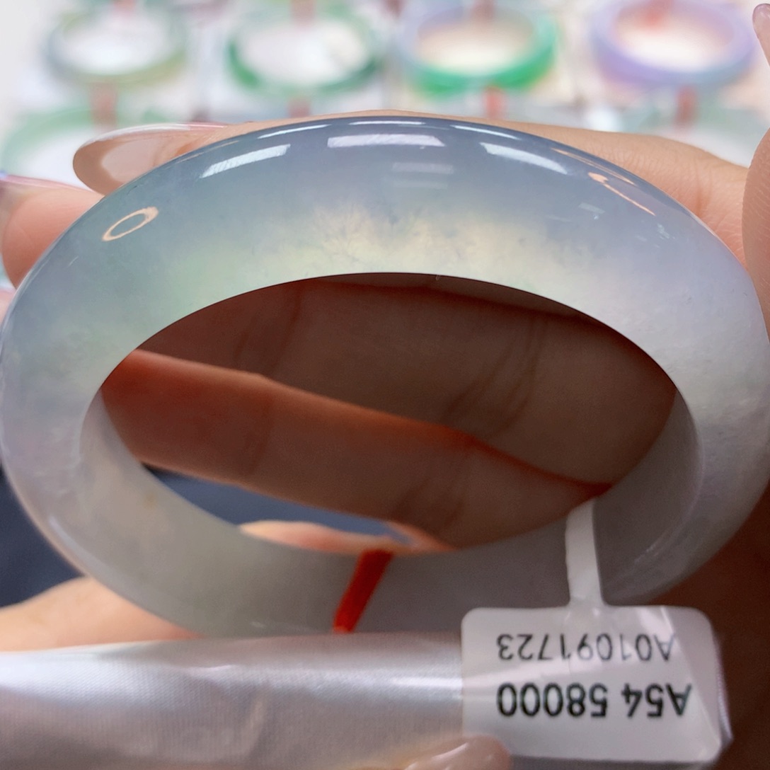 翡翠手镯未镶嵌（莫莫26）54正10号