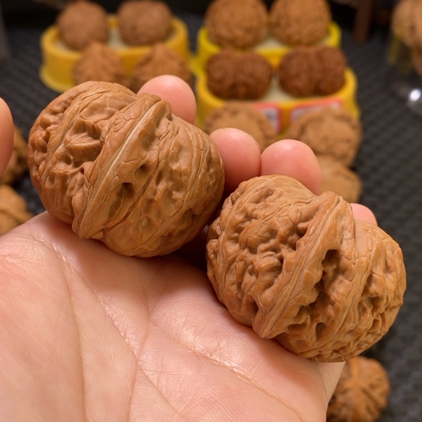 【闪购商品】文玩核桃吊坠元宝