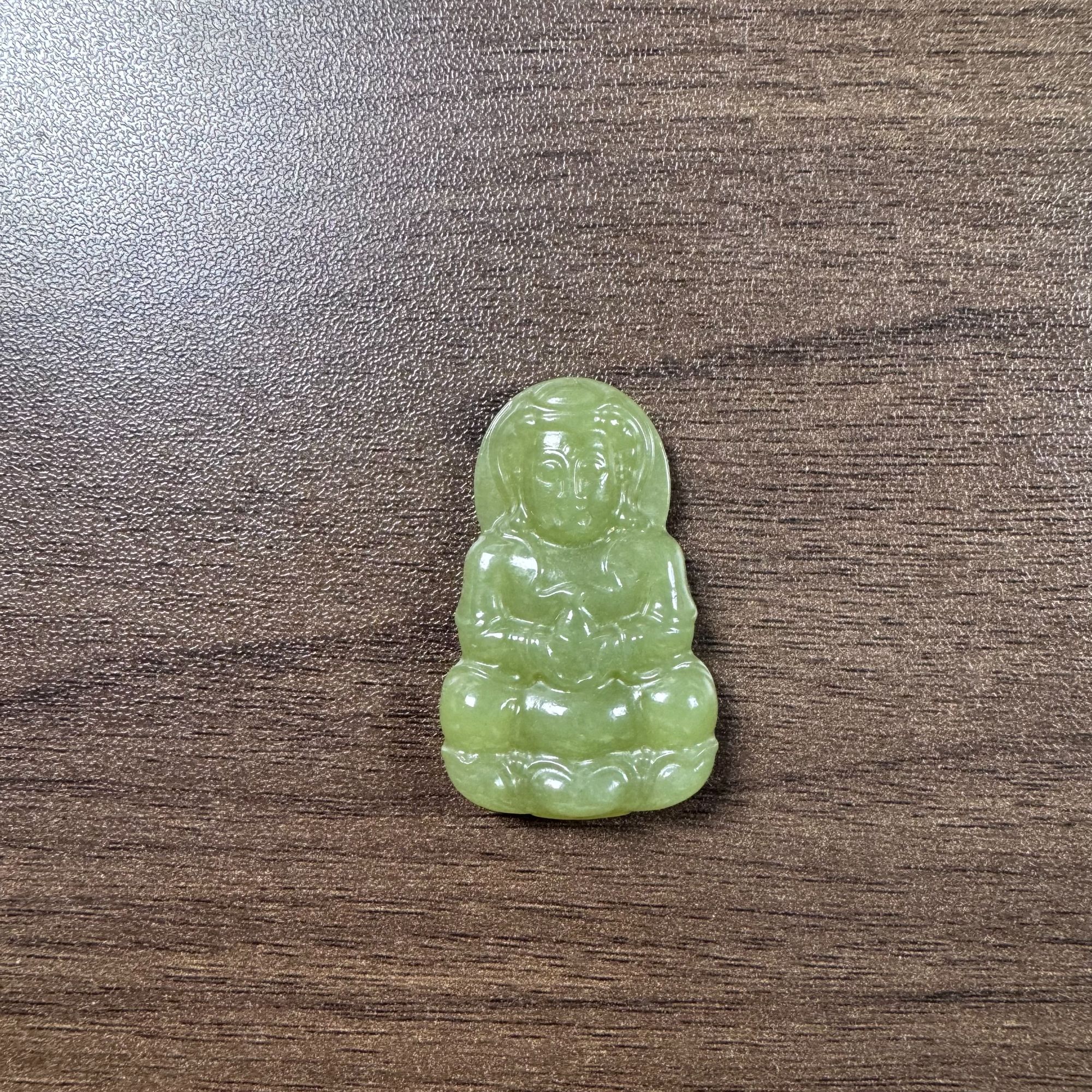 H037天然和田玉晴水料 观音吊坠 多样性发一