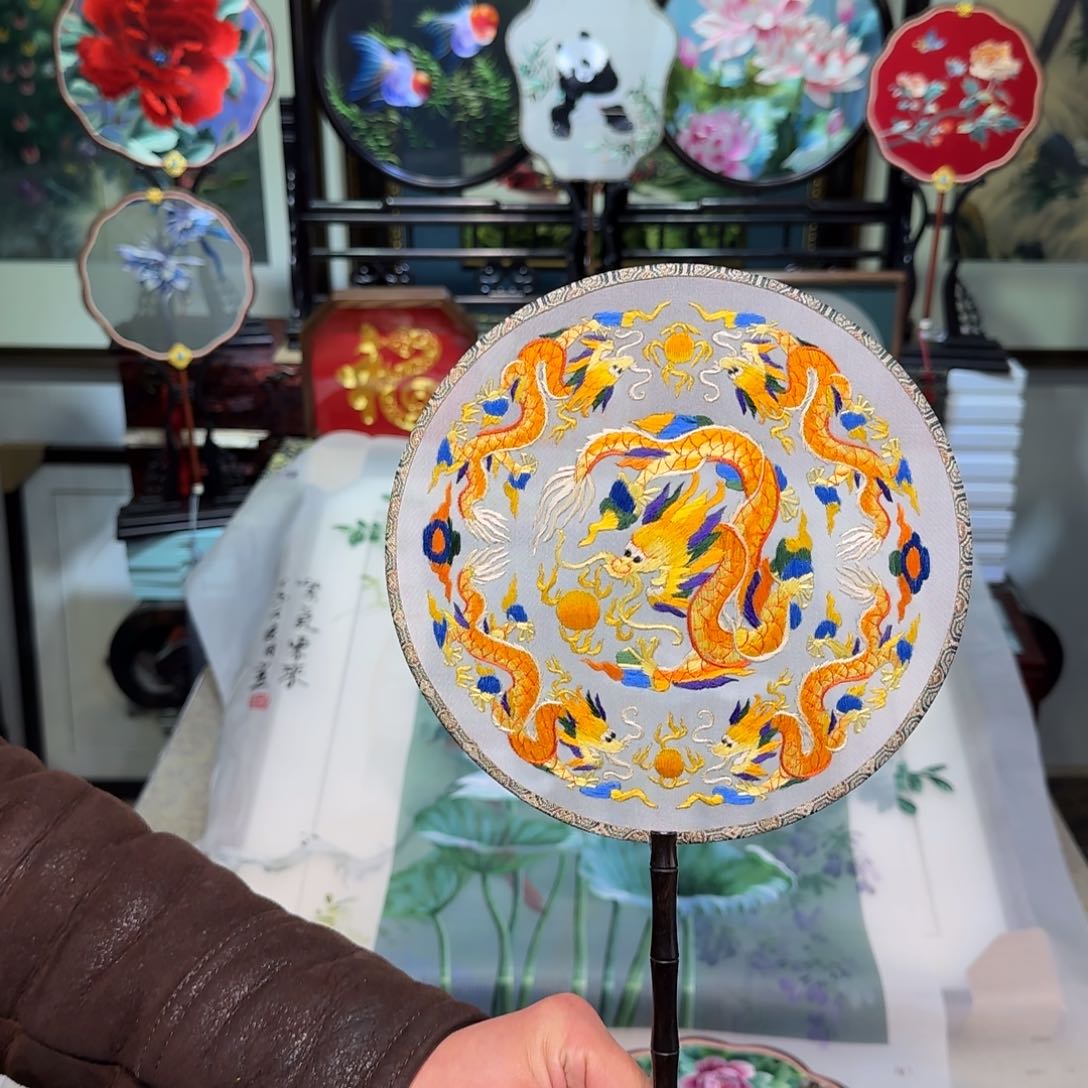 刺绣刺绣工艺精湛