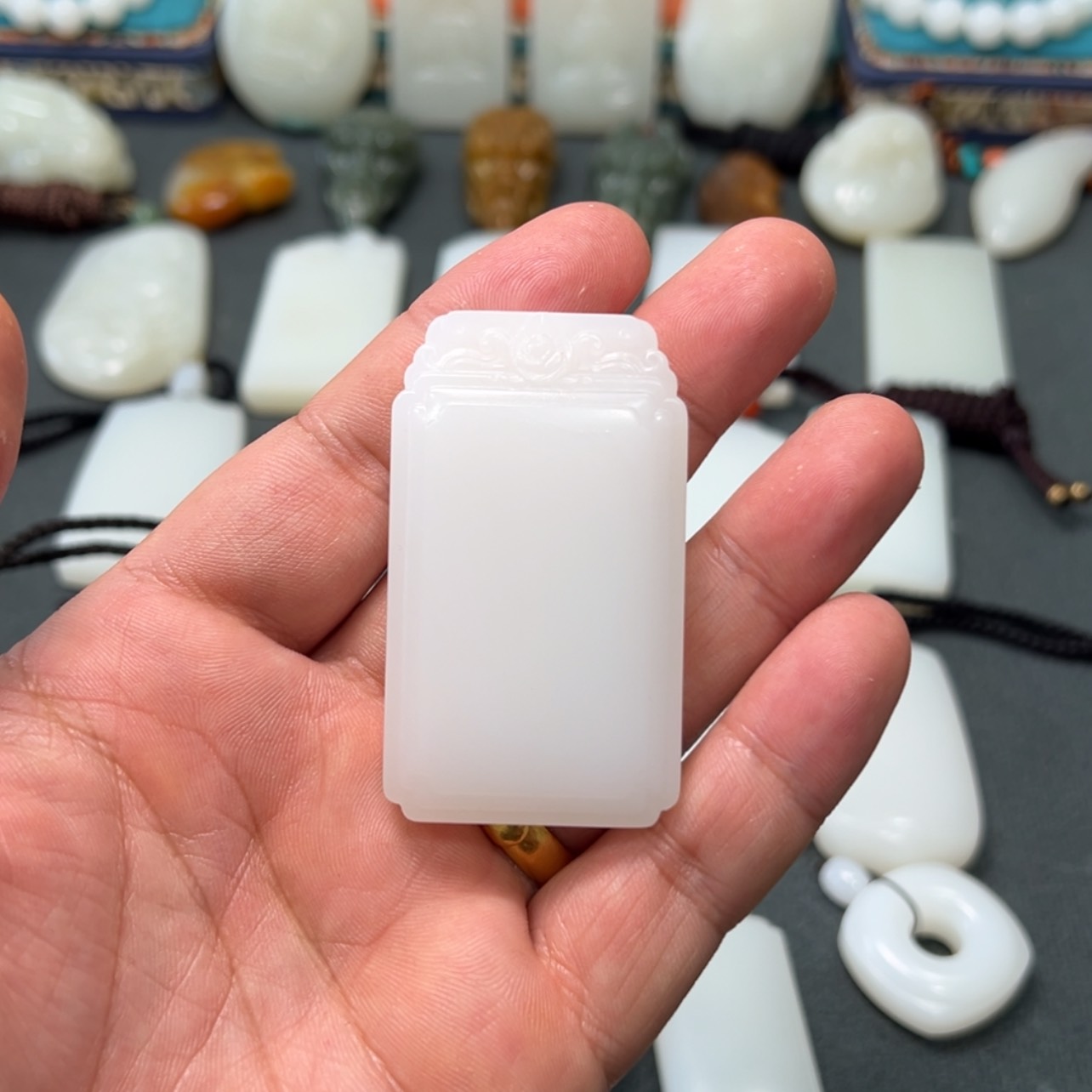 【闪购商品】和田玉颈饰未镶嵌劲**舞