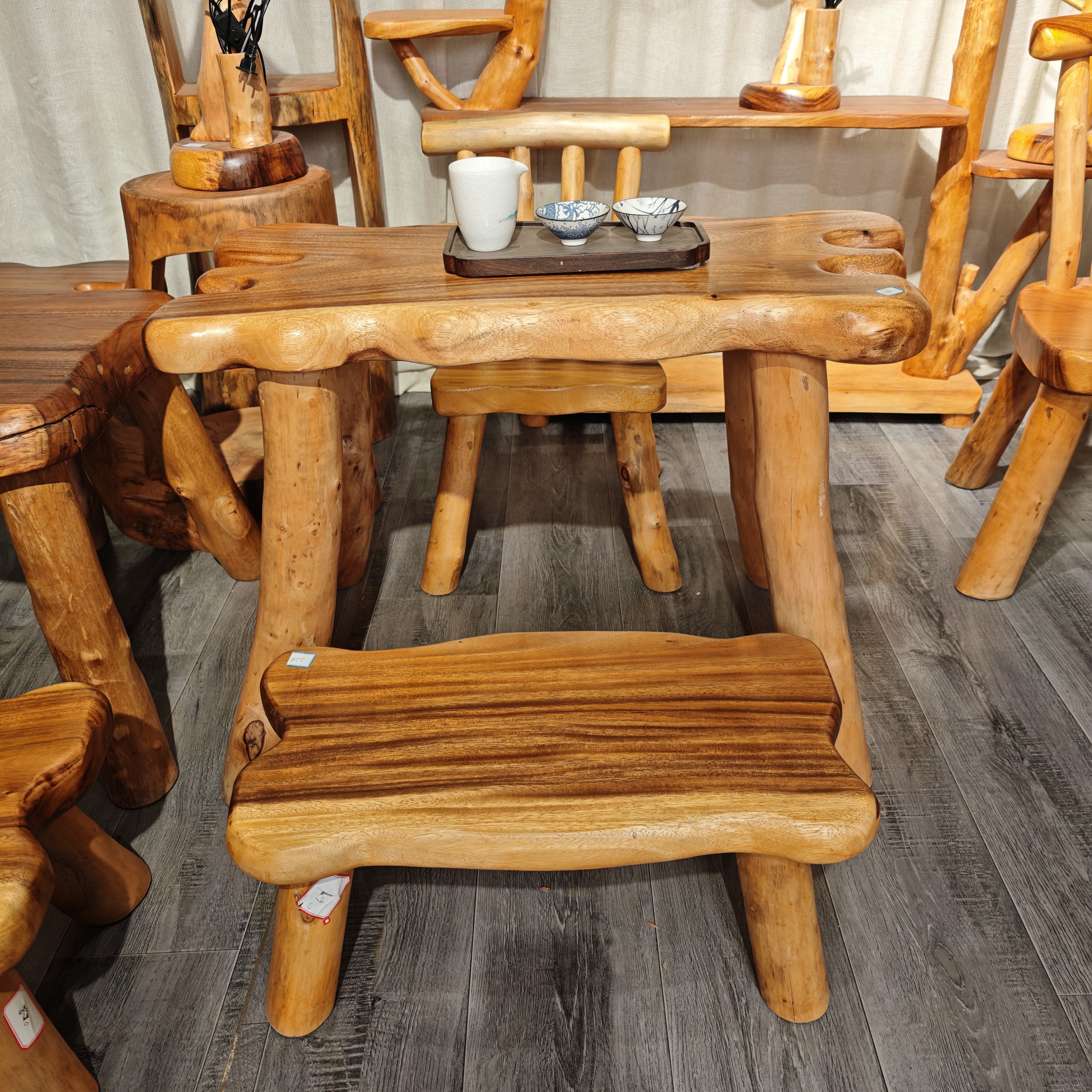 胡桃木异型桌【一物一拍】