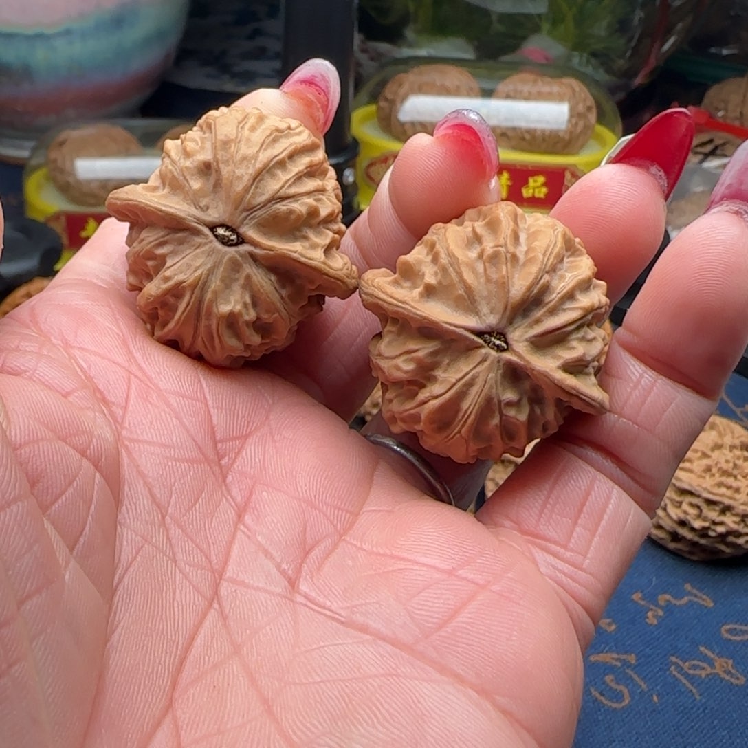 核桃全品金牛狮子头