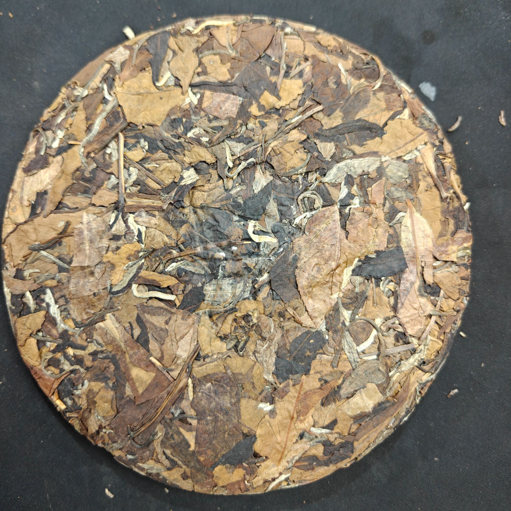 2月27日 357克 18年忙肺 白茶饼茶 Y1532