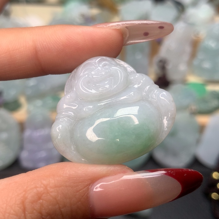 翡翠颈饰未镶嵌佛公吊坠