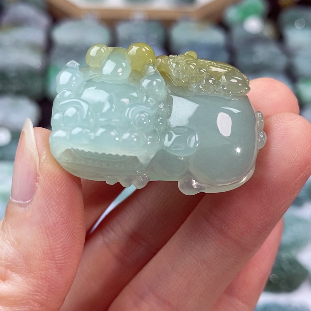 翡翠未镶嵌颈饰天然