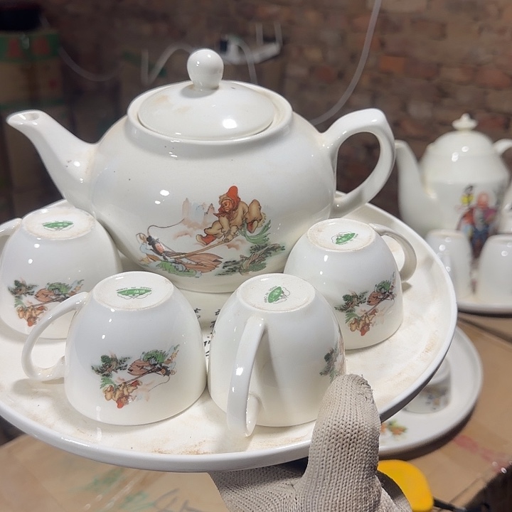 库存微瑕多空茶壶一套容量800毫升