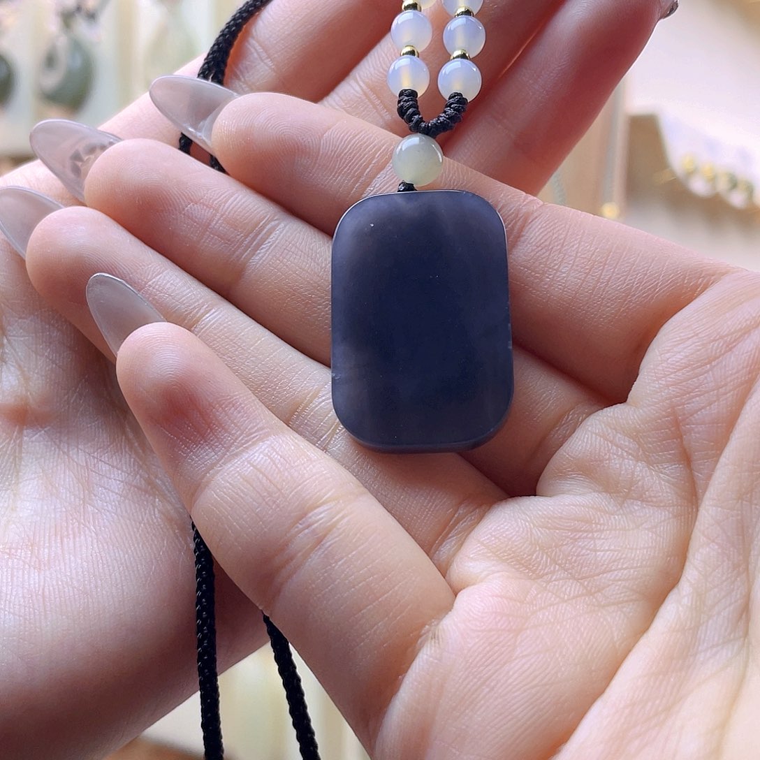 和田玉吊坠(赠链)未镶嵌宗*