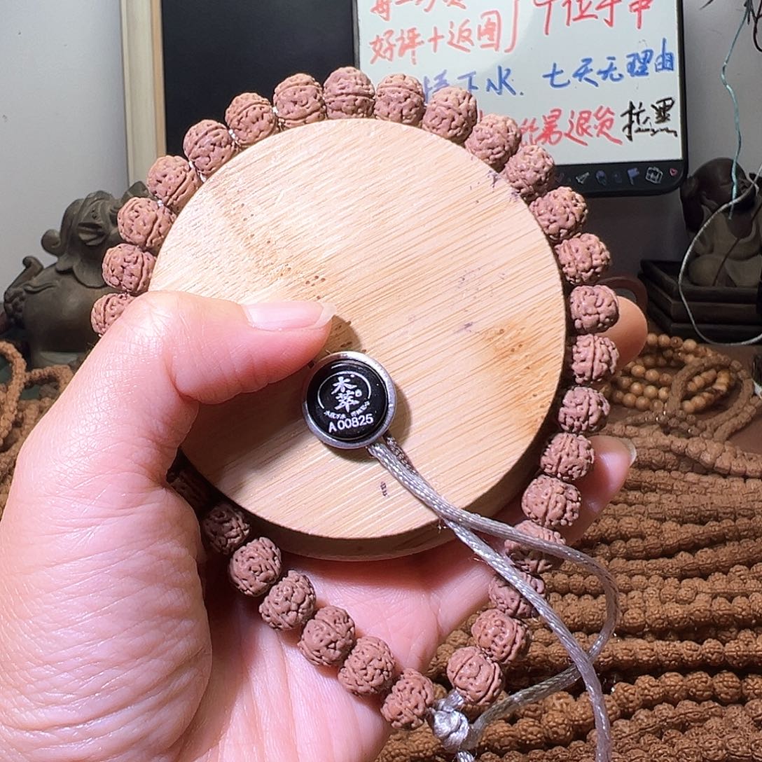 0***6金刚菩提手串勿里达老树王10MM手持