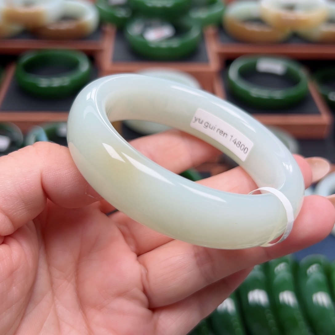 未镶嵌手镯和田玉5758圈口