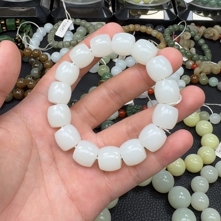 和田玉未镶嵌手链