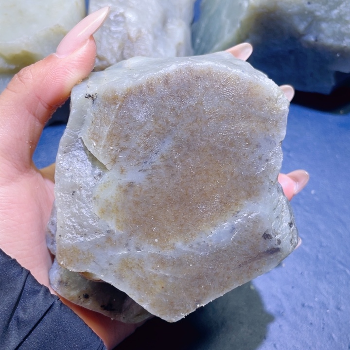 和田玉未镶嵌珠宝半成品