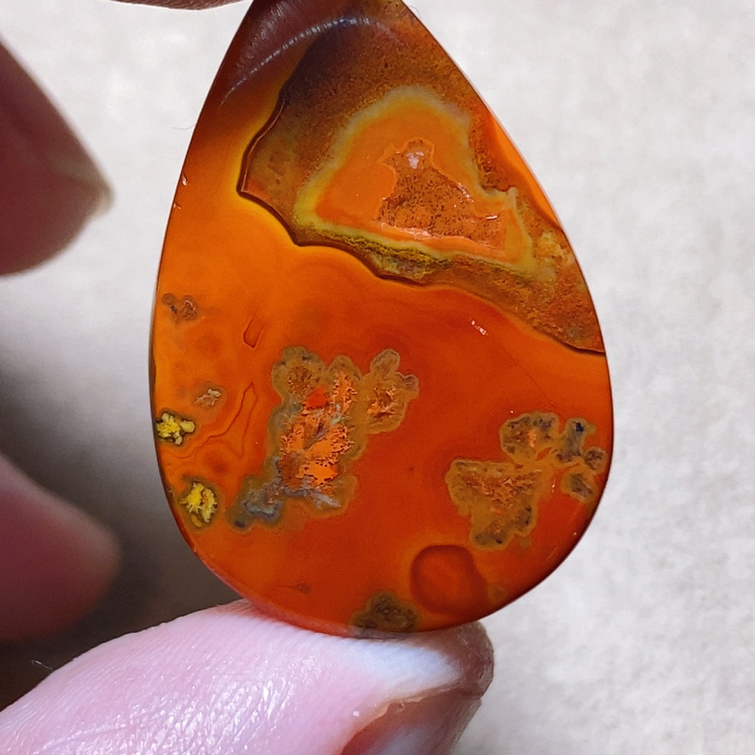 未镶嵌颈饰玛瑙/玉髓吃*鱼