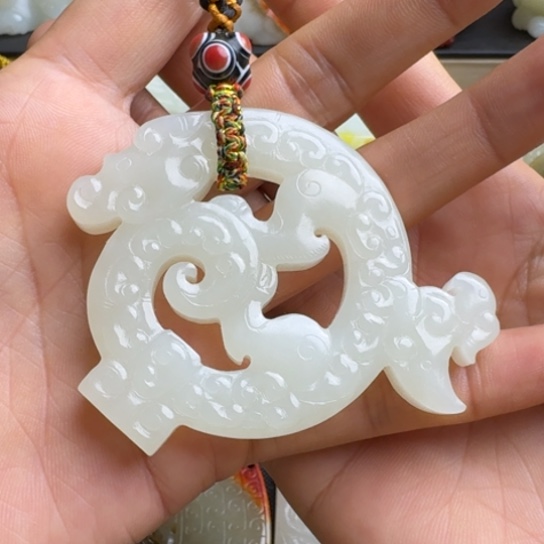 和田玉挂件未镶嵌祥****业