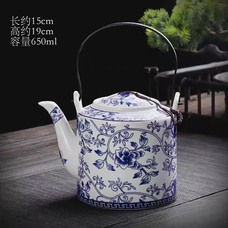 青花缠枝莲大提梁壶-ZH389（众）