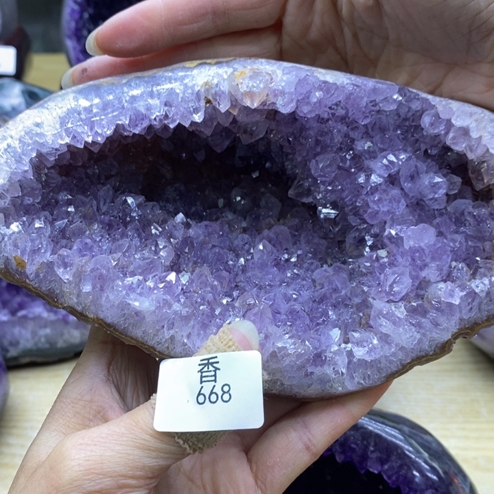 水晶大型摆件（非配饰）未镶嵌满**雪