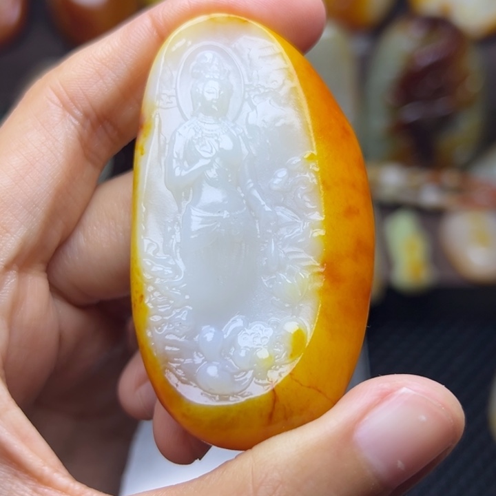 和田玉未镶嵌颈饰