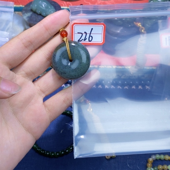 和田玉未镶嵌和田玉边角料随机发