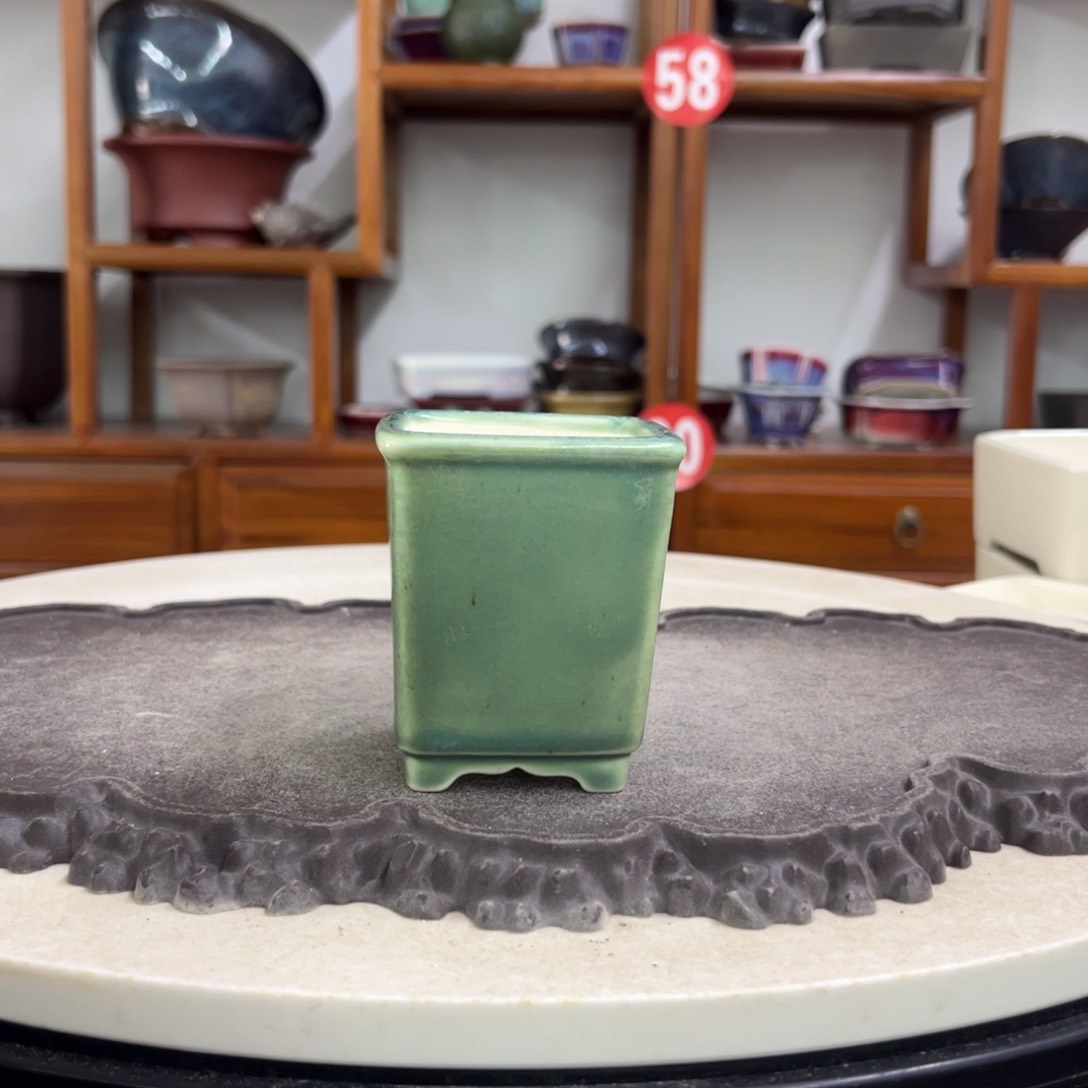 紫砂花盆瑕疵7.5-6.5。。。