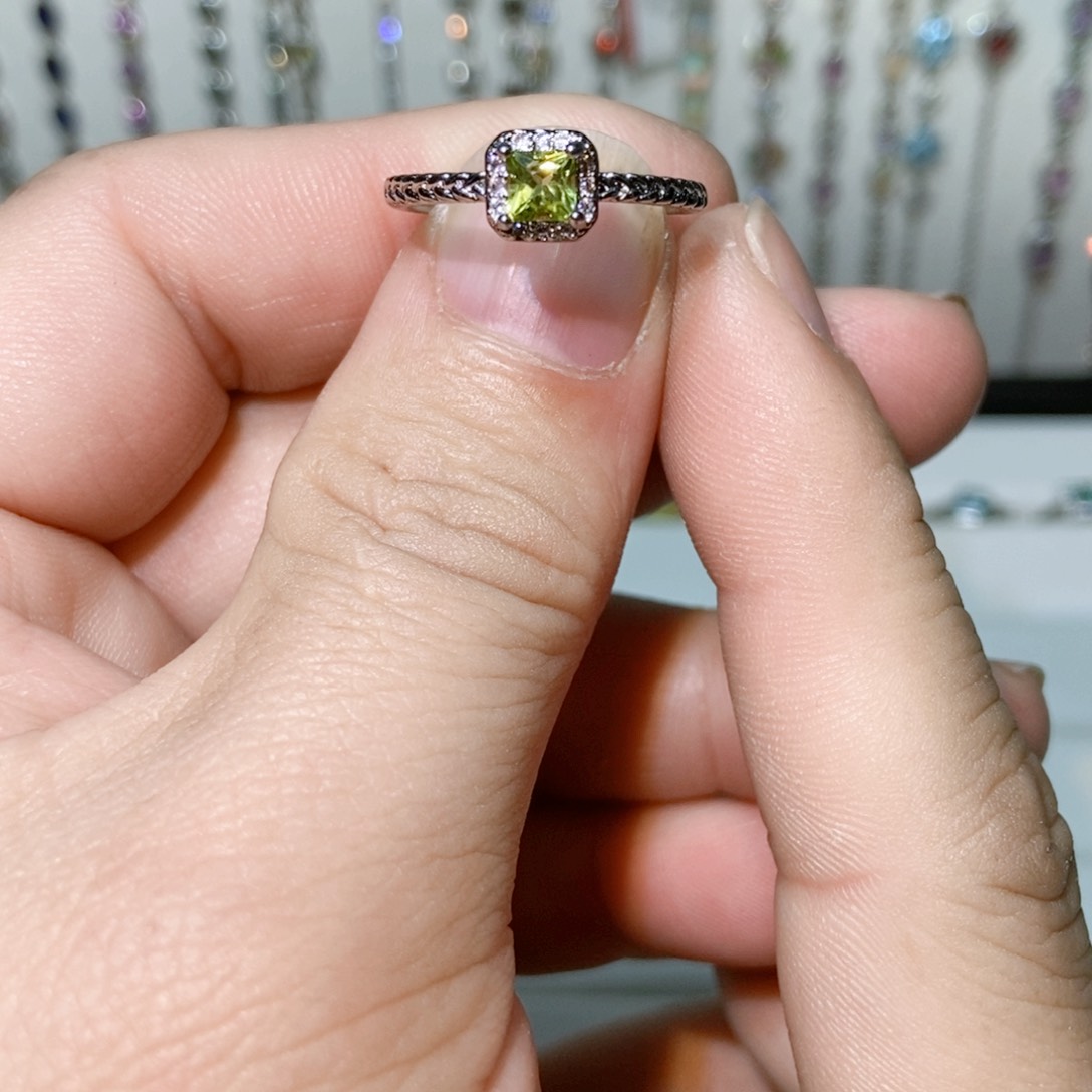 绿水晶戒指银S925镶嵌