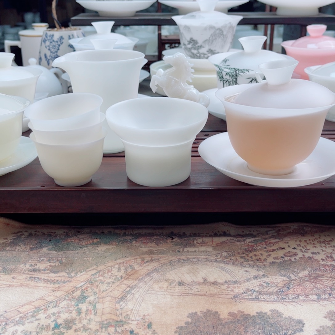 超薄胎套装150毫升牛奶中