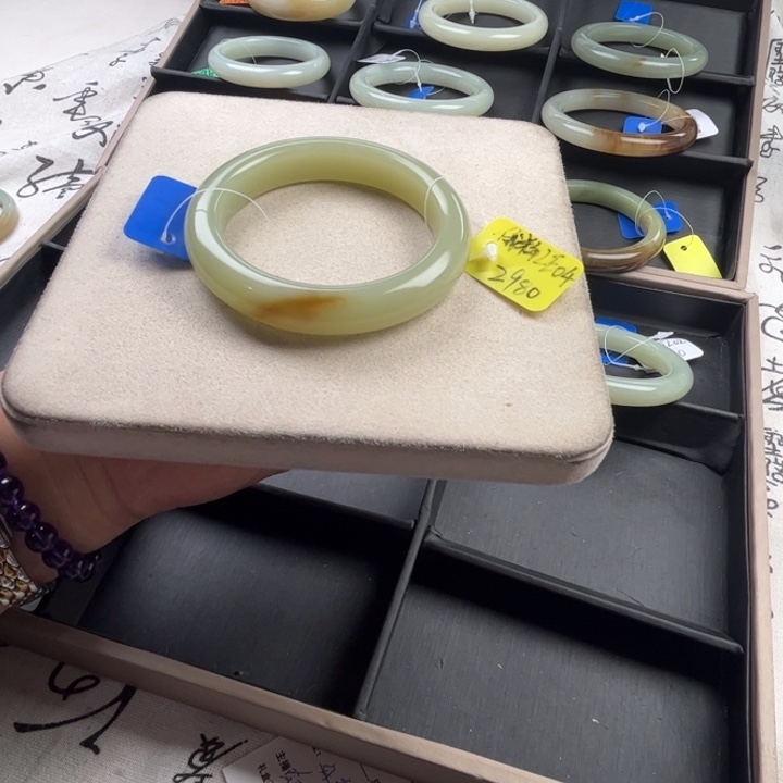 未镶嵌手镯和田玉玲珑美镯56.6