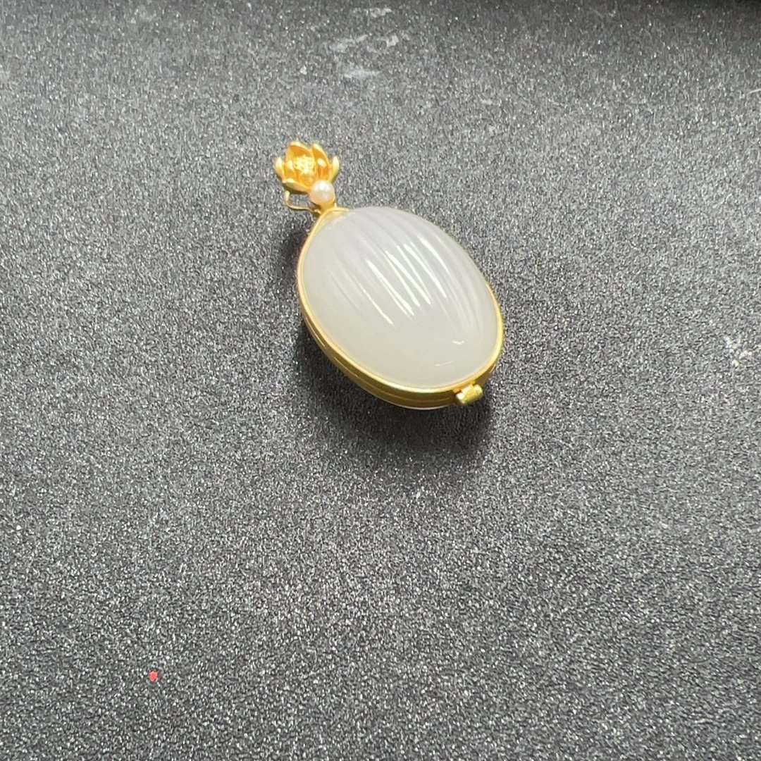 BY0207FLPC260 和田玉挂件