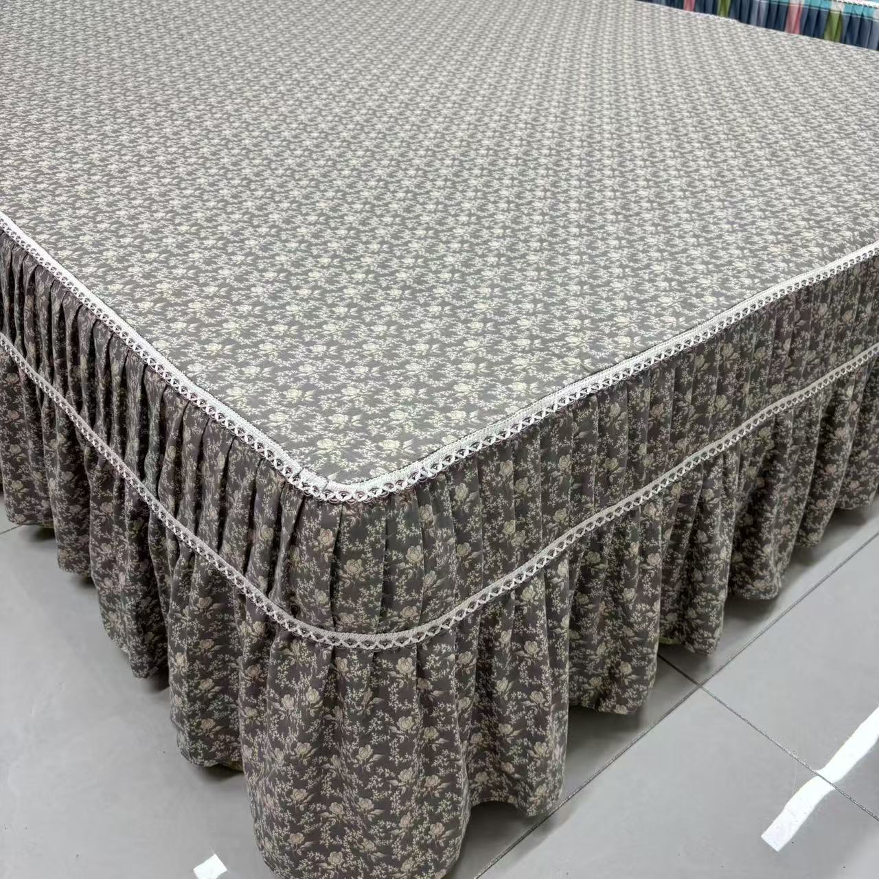 高端精品花漾晨曦（灰色）防滑加厚床裙款床罩
