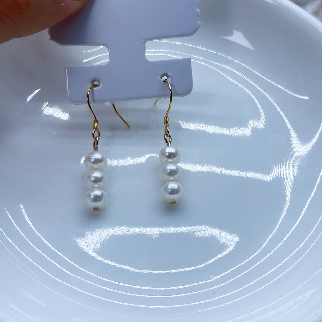 银S925镶嵌耳饰淡水珍珠