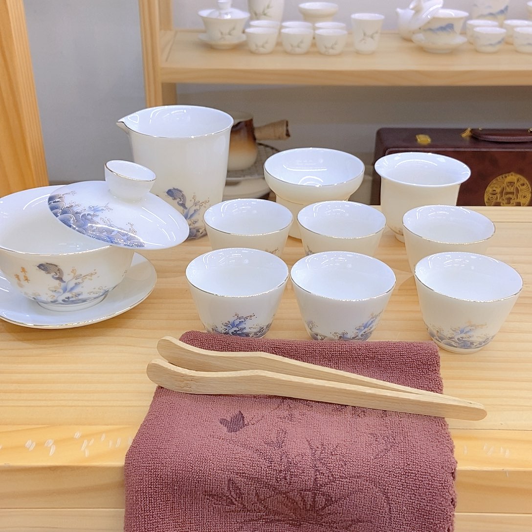 羊脂玉瓷茶具套装