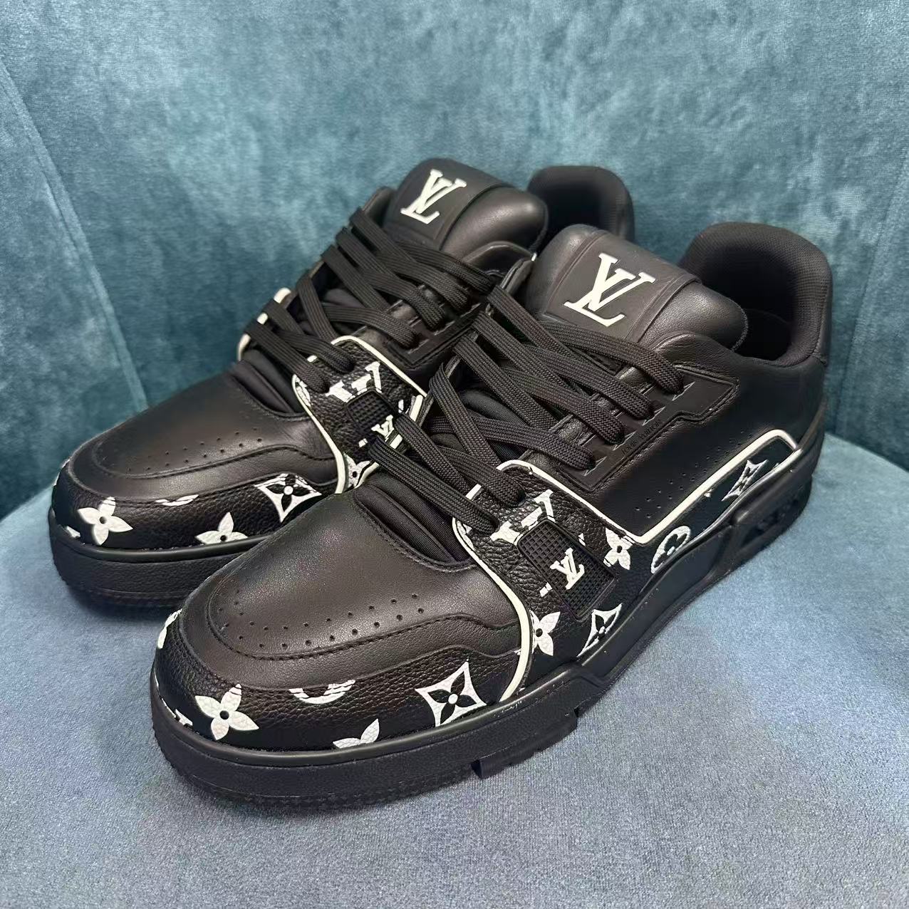 99新 LouisVuitton/路易威登 25年新款黑白印花TRAINER奢鞋