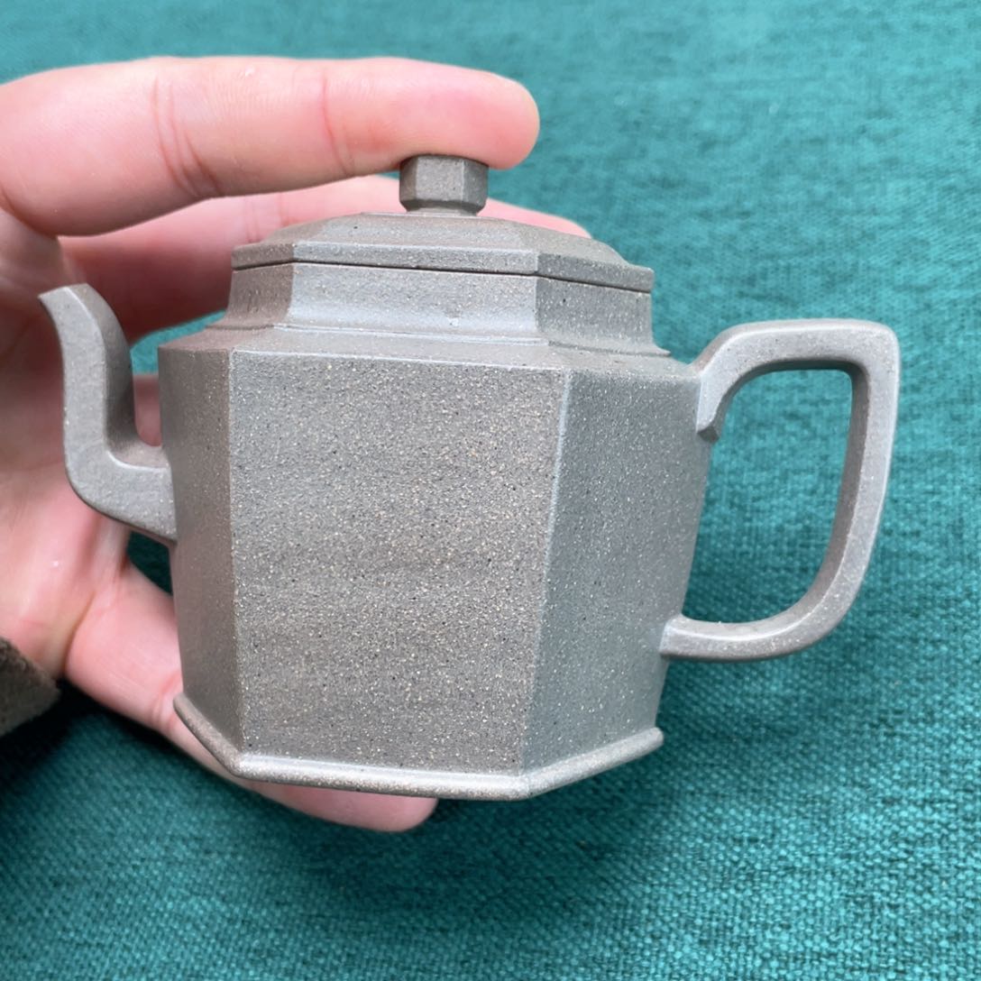 宜兴紫砂艺术学院微瑕