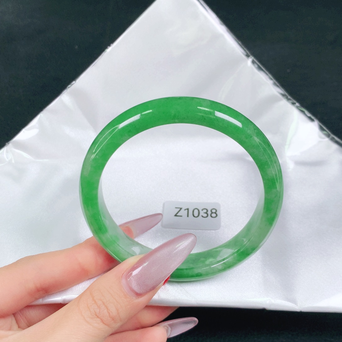 翡翠未镶嵌手镯天然翡翠手镯04