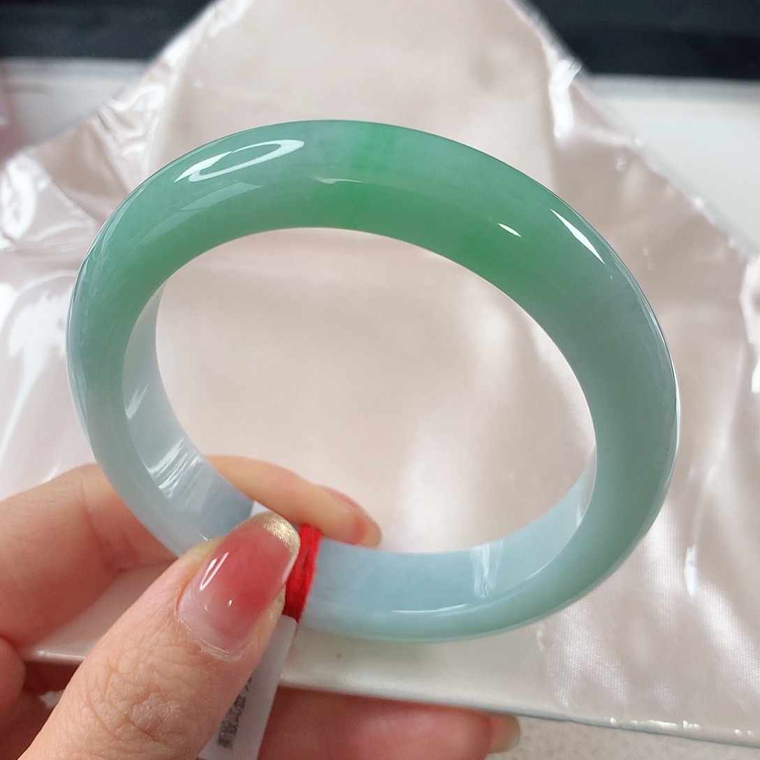 翡翠未镶嵌手镯 正圈①④①